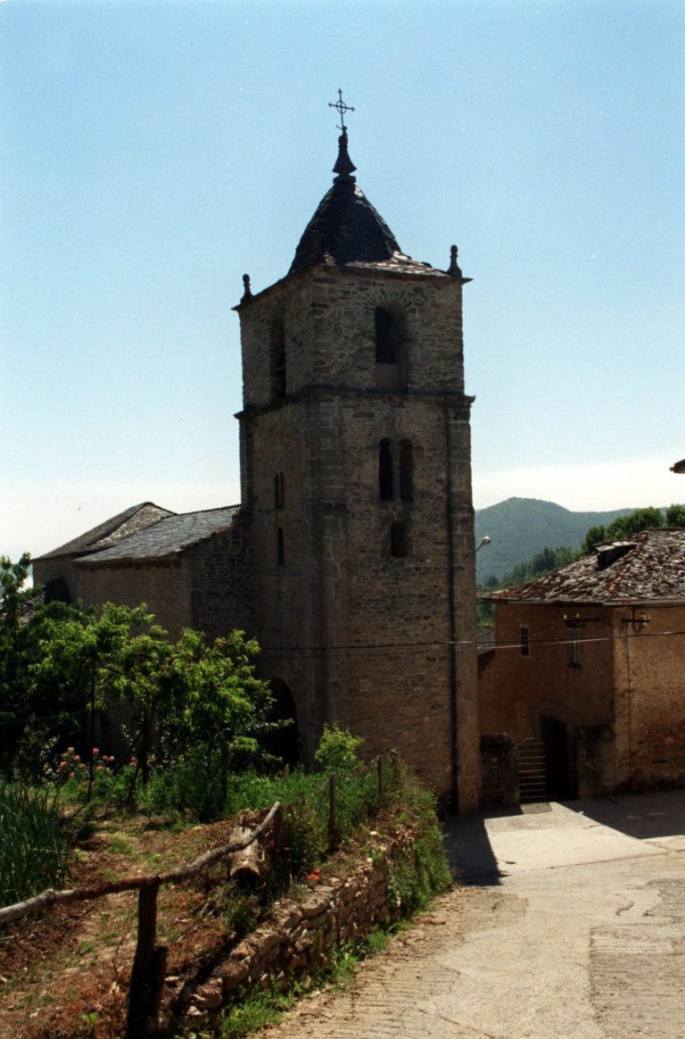 San Esteban de Corullón